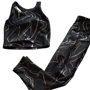 Old Navy Powersoft Black and Silver Swirl Activewear Set 6/7 Leggings Sports Bra
